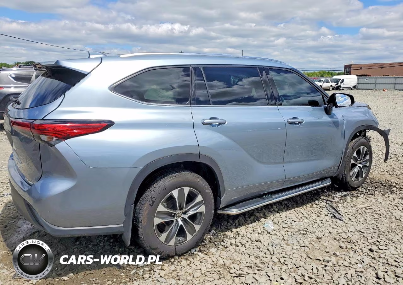 2020 Toyota Highlander Xle VIN:5TDHZRBH7LS046510 - 3