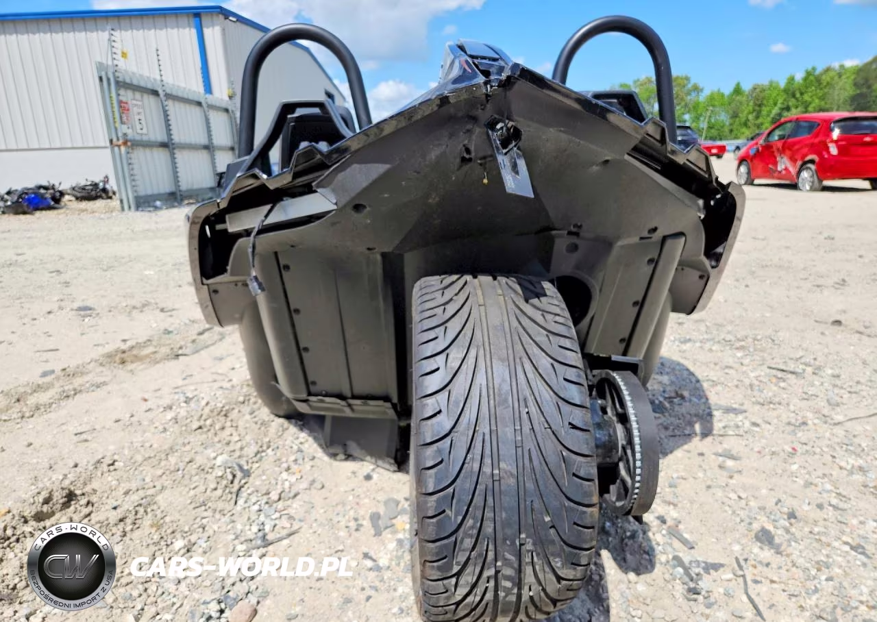 2025 Polaris Slingshot Sl VIN:57XAAPGD6S8167865 - 4