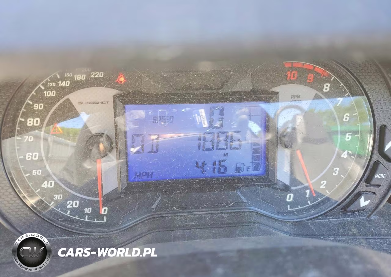 2025 Polaris Slingshot Sl VIN:57XAAPGD6S8167865 - 7