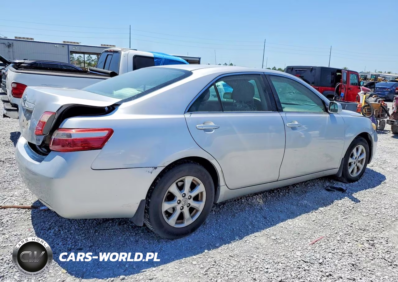 2009 Toyota Camry Le VIN:4T1BE46K19U290101 - 3