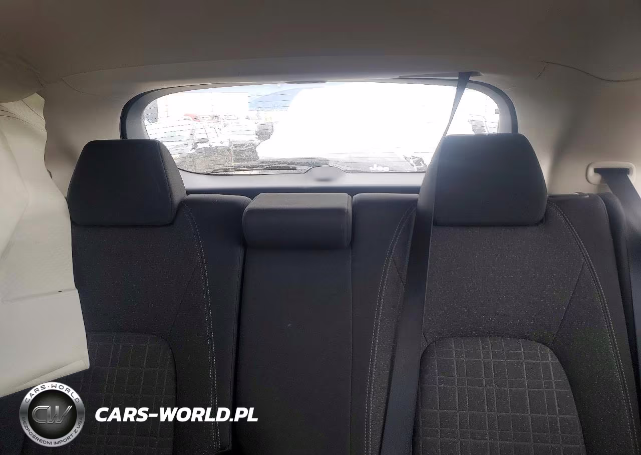 2023 Honda Hr-V Lx VIN:3CZRZ2H3XPM715702 - 10