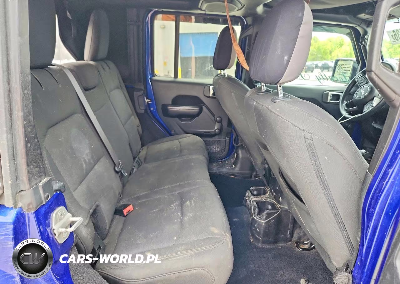 2018 Jeep Wrangler Unlimited Sport VIN:1C4HJXDN7JW197309 - 11