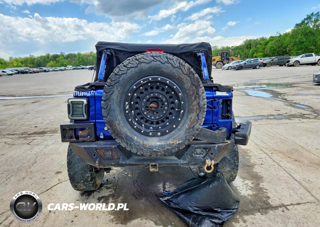 2018 Jeep Wrangler Unlimited Sport VIN:1C4HJXDN7JW197309 - 6