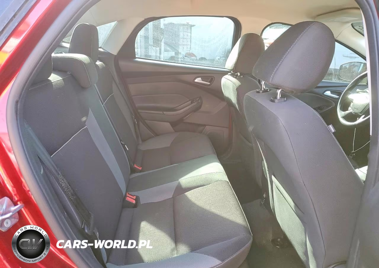 2014 Ford Focus Se VIN:1FADP3F2XEL399065 - 10