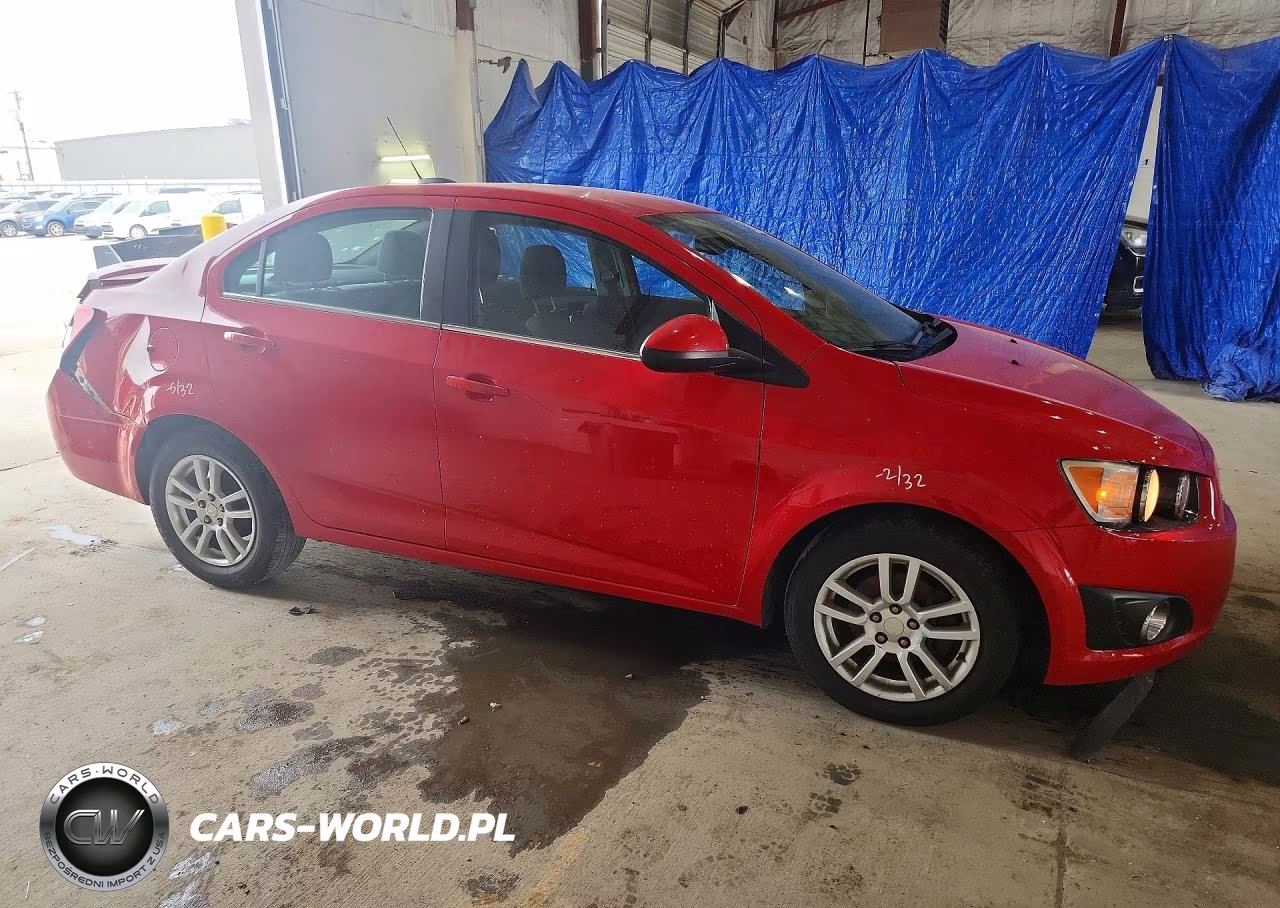 2016 Chevrolet Sonic Lt VIN:1G1JD5SH2G4184619 - 4