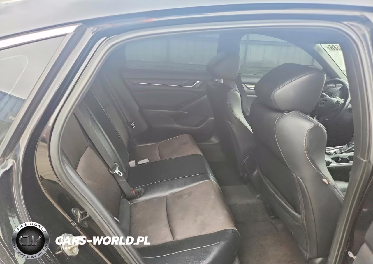 2018 Honda Accord Sport VIN:1HGCV1F30JA143985 - 10