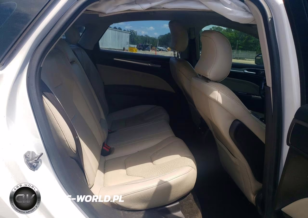 2016 Ford Fusion Titanium VIN:3FA6P0K92GR317246 - 10
