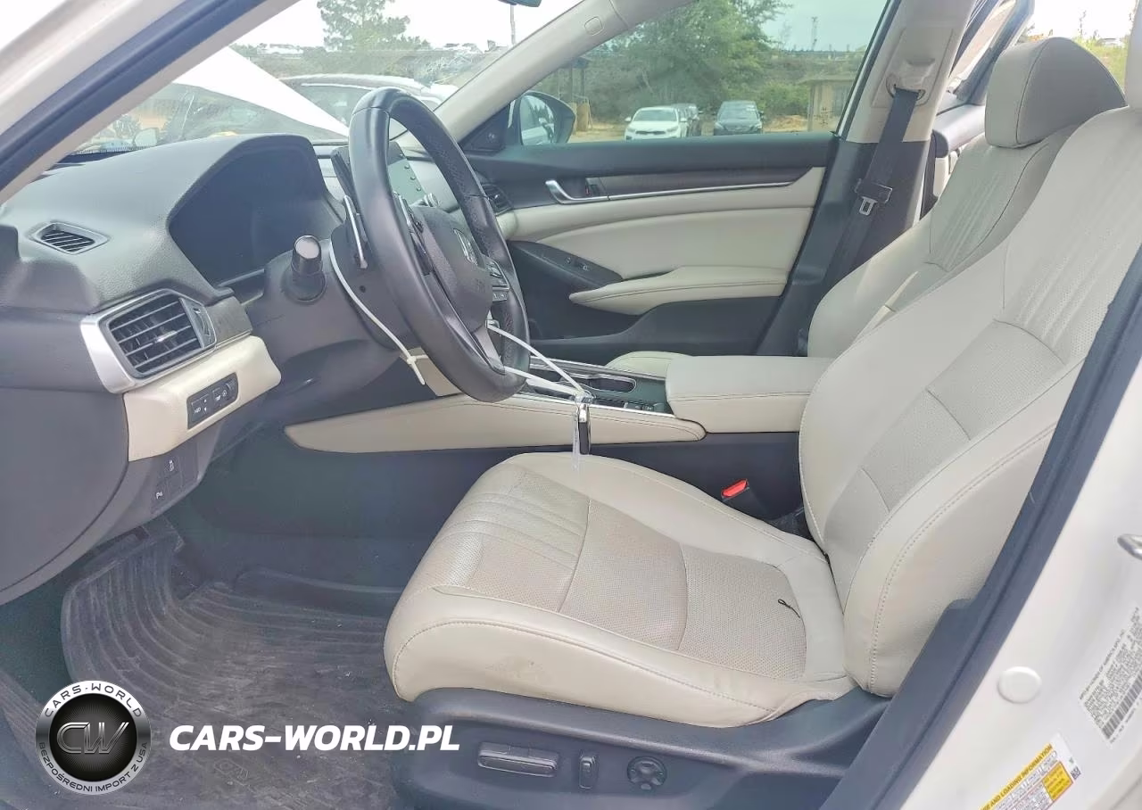 2018 Honda Accord Touring VIN:1HGCV1F91JA161061 - 7