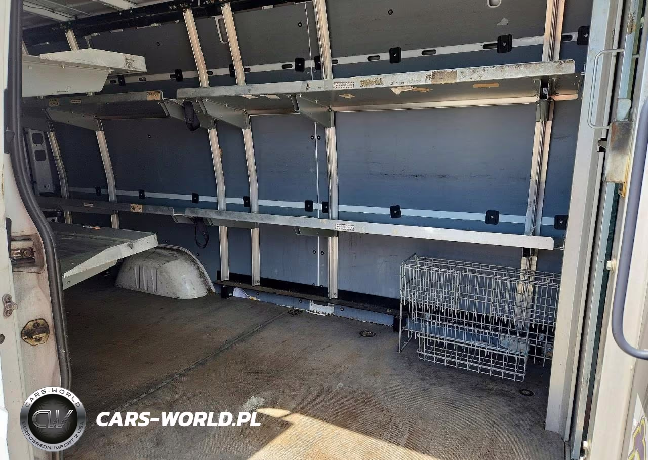 2015 Mercedes Benz Sprinter 2500 Delivery Van VIN:WD3PE8DB2FP124940 - 11