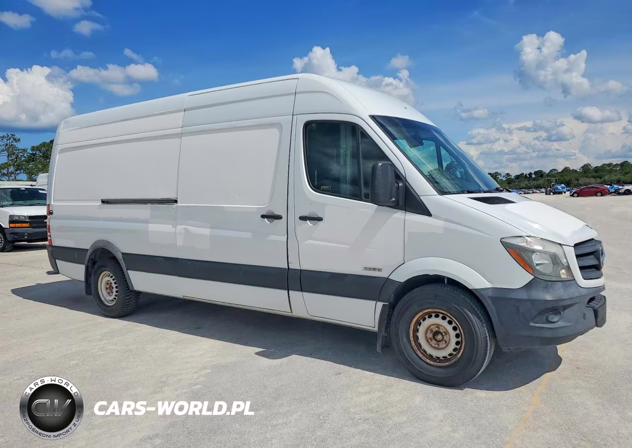 2015 Mercedes Benz Sprinter 2500 Delivery Van VIN:WD3PE8DB2FP124940 - 4