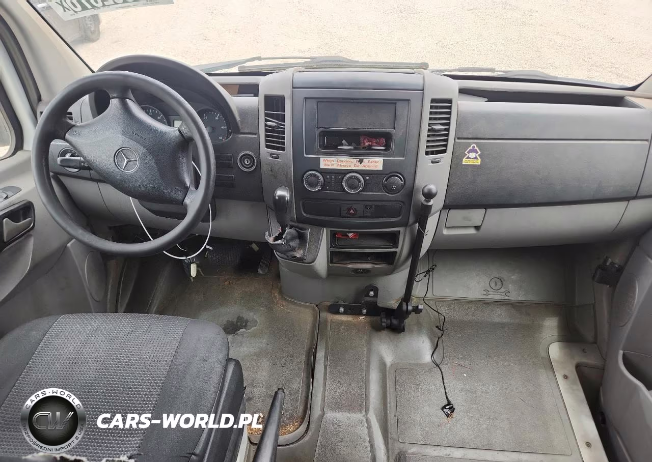 2011 Mercedes-Benz Sprinter 2500 Delivery Van VIN:WD3PE8CB9B5601483 - 8