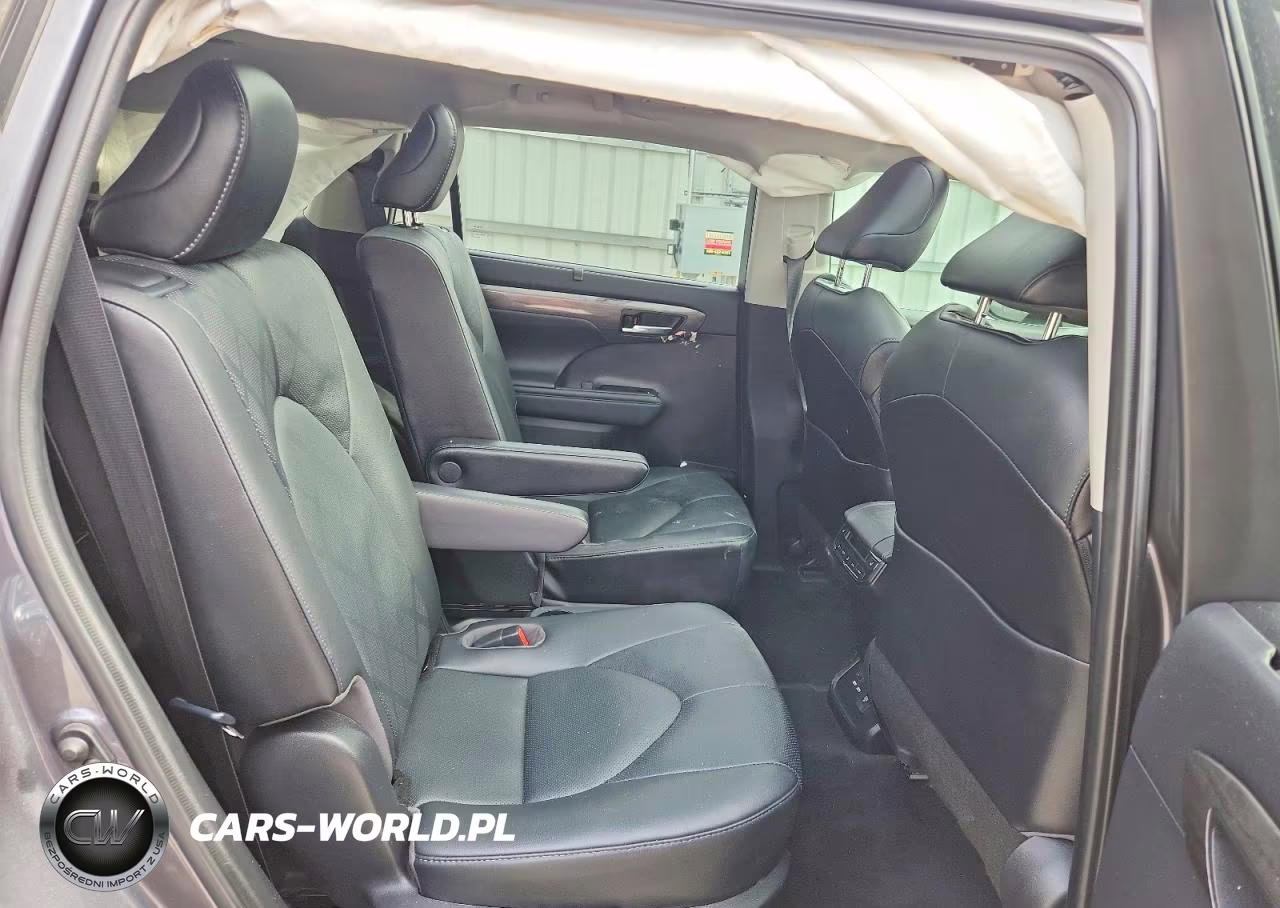2021 Toyota Highlander Platinum VIN:5TDFZRAH7MS070736 - 11