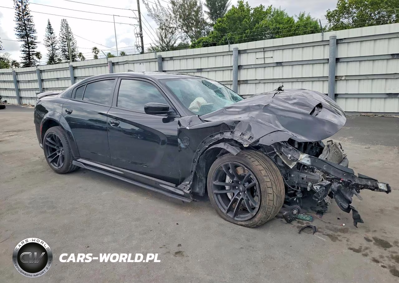 2023 Dodge Charger Scat Pack VIN:2C3CDXGJ8PH625135 - 4