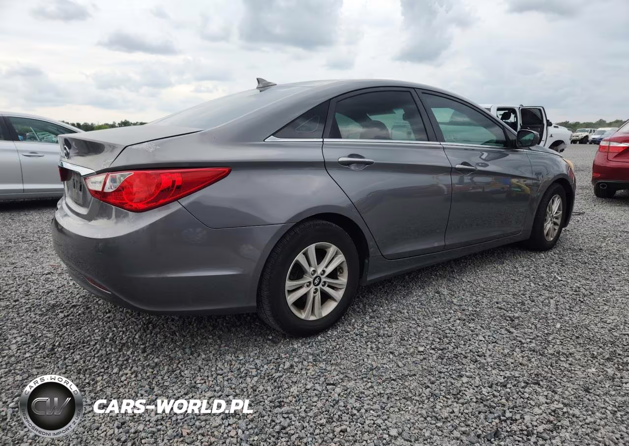 2013 Hyundai Sonata Gls VIN:5NPEB4AC0DH740902 - 3