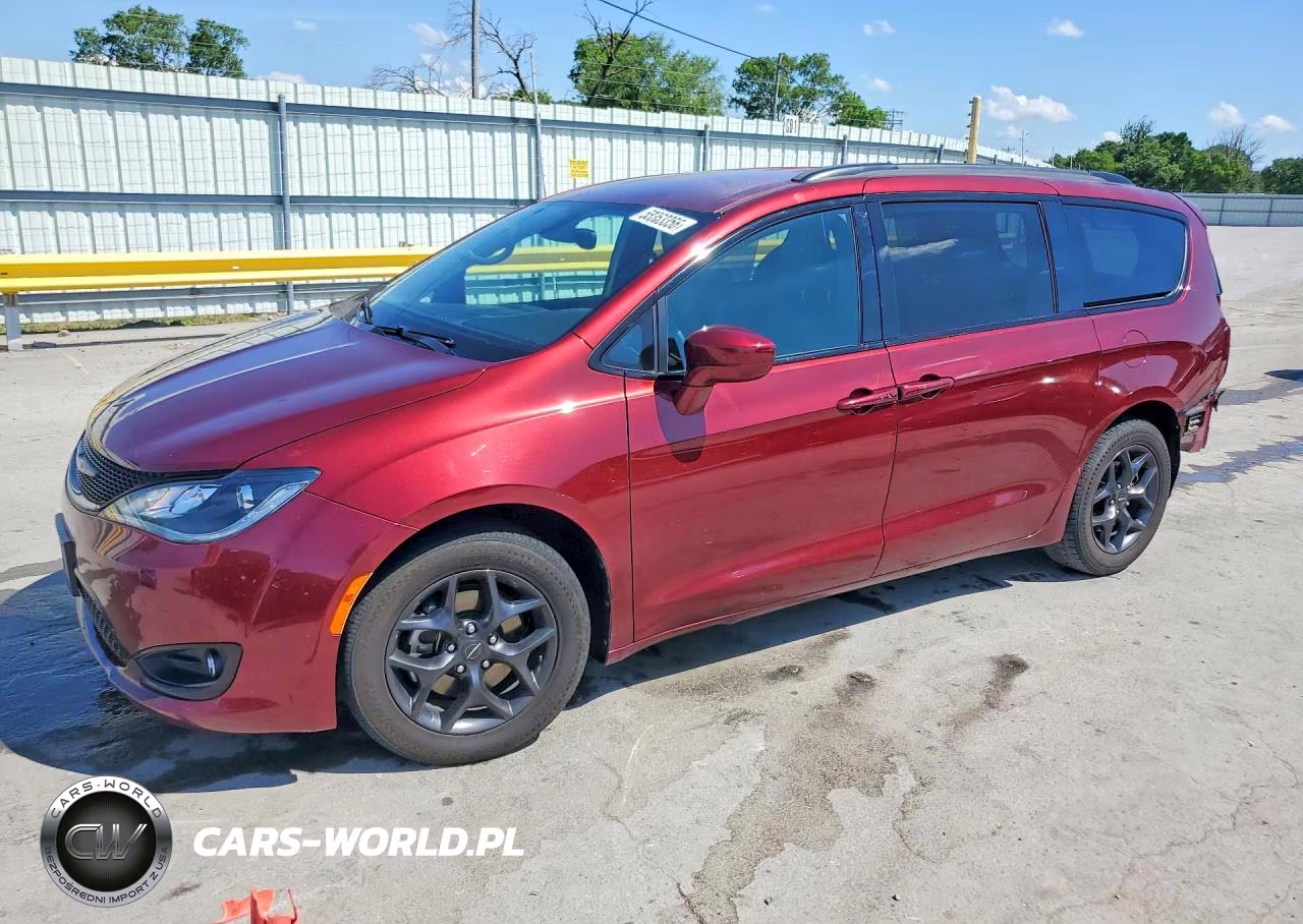 2019 Chrysler Pacifica Touring L Plus