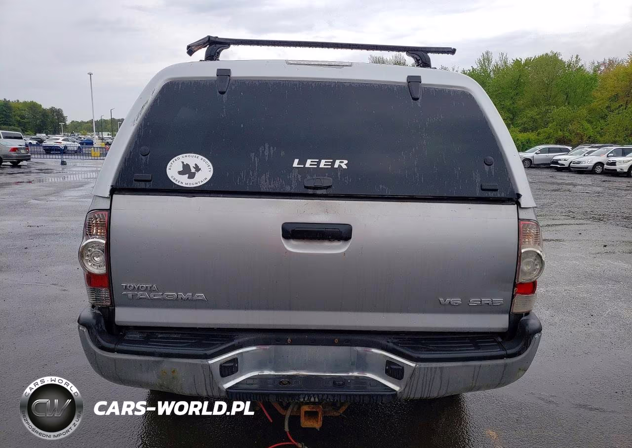 2014 Toyota Tacoma V6 VIN:3TMMU4FN5EM070811 - 6