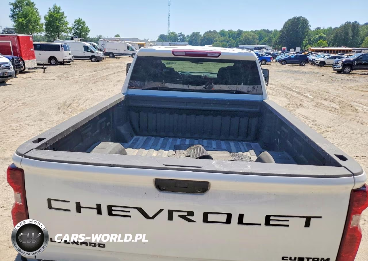 2025 Chevrolet Silverado K2500 Custom VIN:2GC4KME7XS1230287 - 10