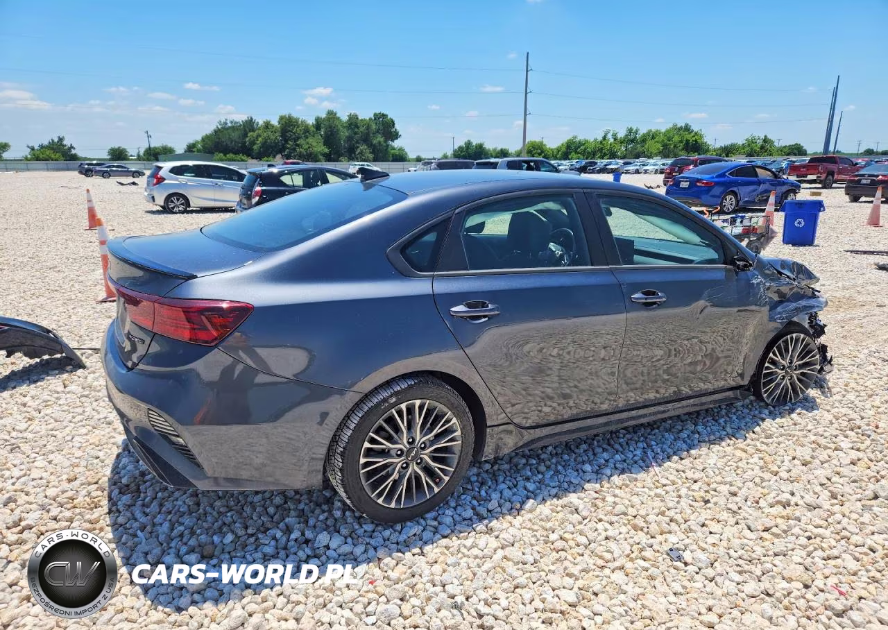 2024 Kia Forte Gt Line VIN:3KPF54AD4RE787771 - 3