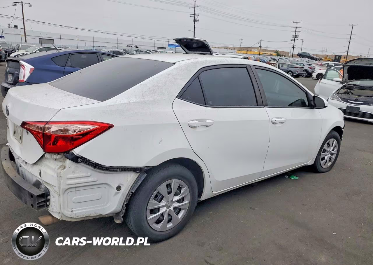 2019 Toyota Corolla L VIN:2T1BURHE1KC125065 - 3