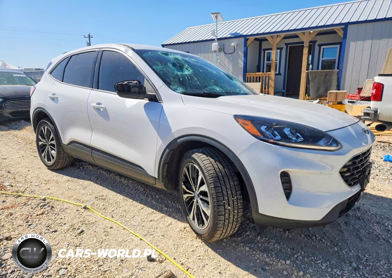 2021 Ford Escape Se VIN:1FMCU9G67MUA01043 - 4