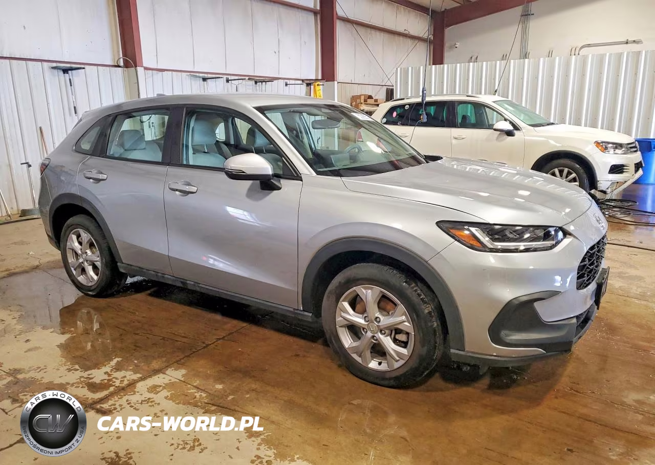 2023 Honda Hr-V Lx VIN:3CZRZ2H31PM720965 - 4