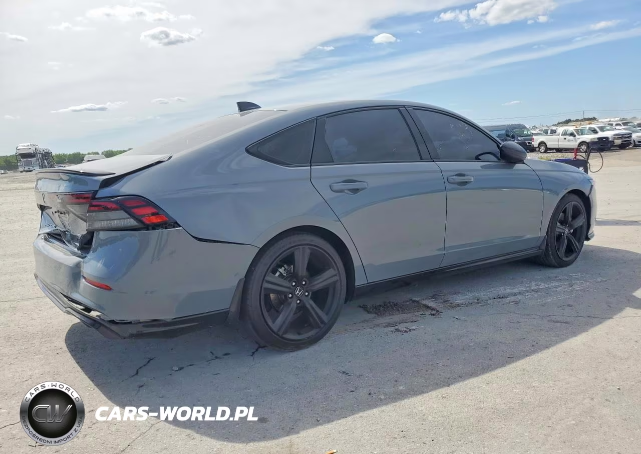 2023 Honda Accord Hybrid Sport-L VIN:1HGCY2F76PA020040 - 3
