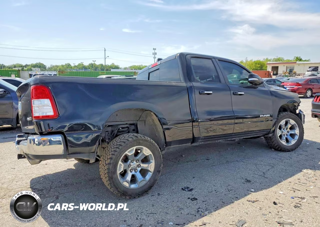 2020 Ram 1500 Big Horn VIN:1C6SRFBT3LN195440 - 3