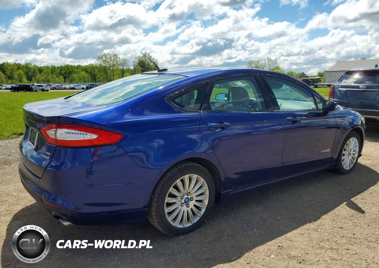 2013 Ford Fusion Se Hybrid VIN:3FA6P0LU7DR175670 - 3