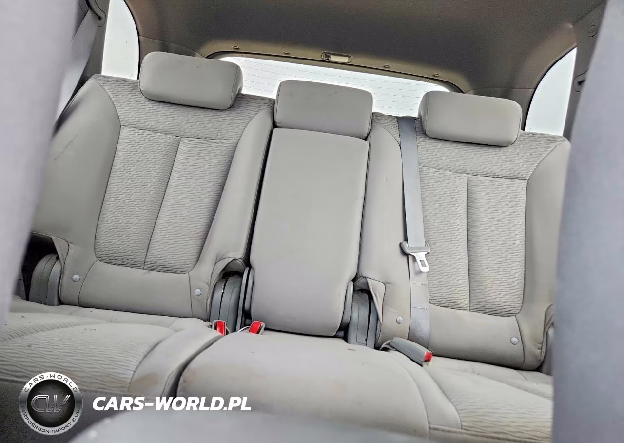 2008 Hyundai Santa Fe Gls VIN:5NMSG13D88H157909 - 10