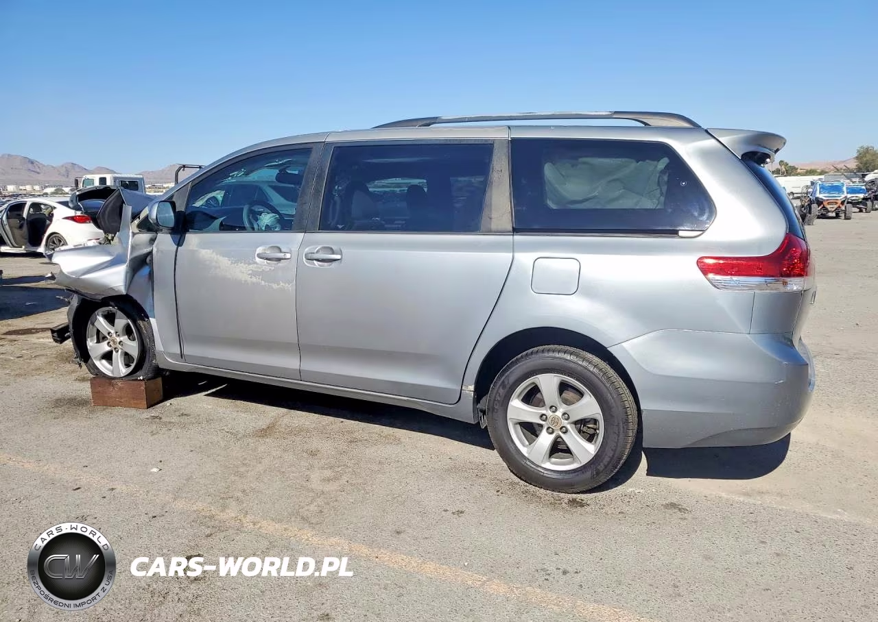 2011 Toyota Sienna Le VIN:5TDKK3DC8BS011904 - 2