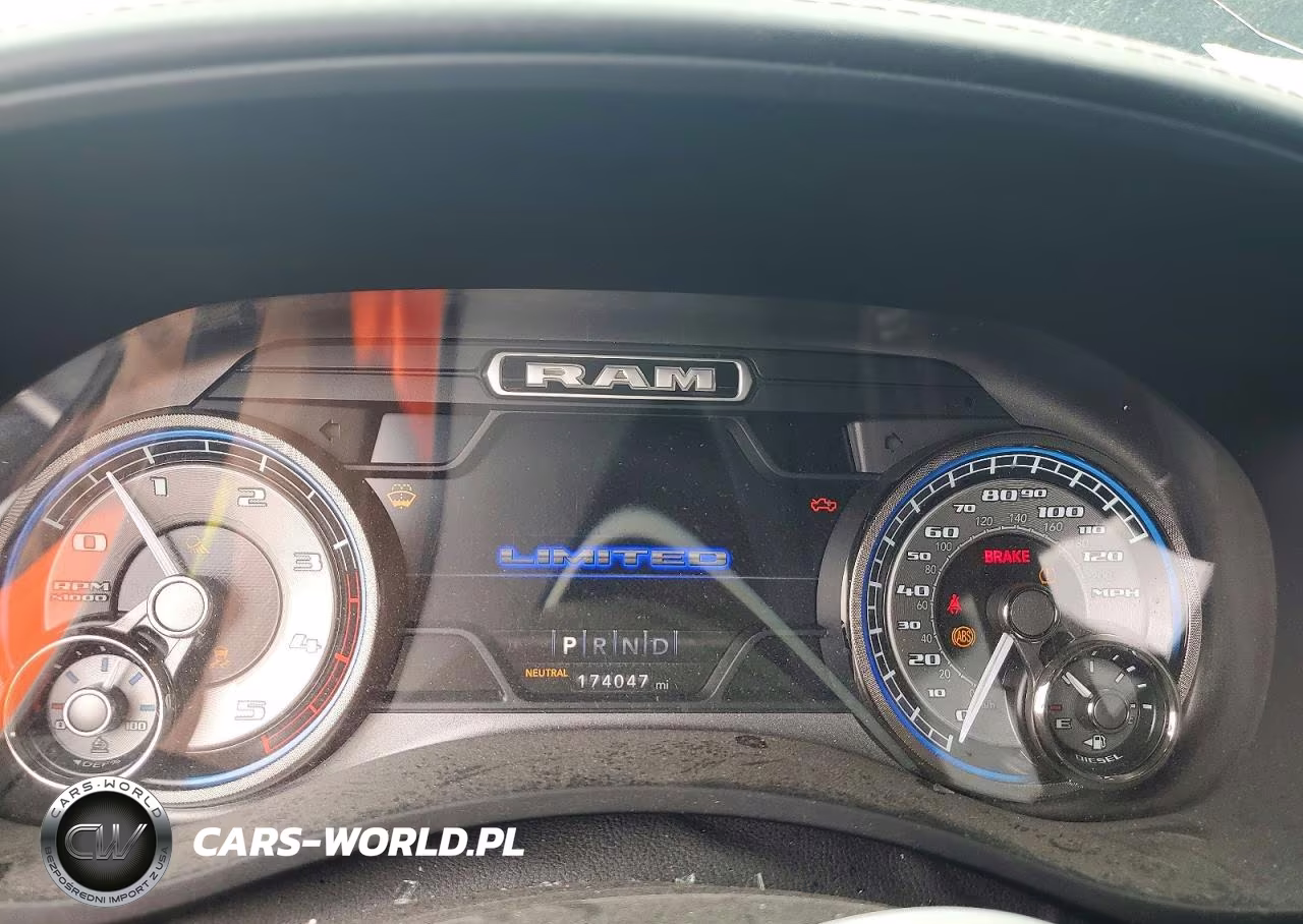 2019 Ram 2500 Limited VIN:3C6UR5SL8KG656996 - 9