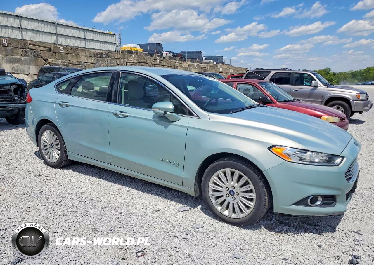 2013 Ford Fusion Se Hybrid VIN:3FA6P0LU4DR184827 - 4
