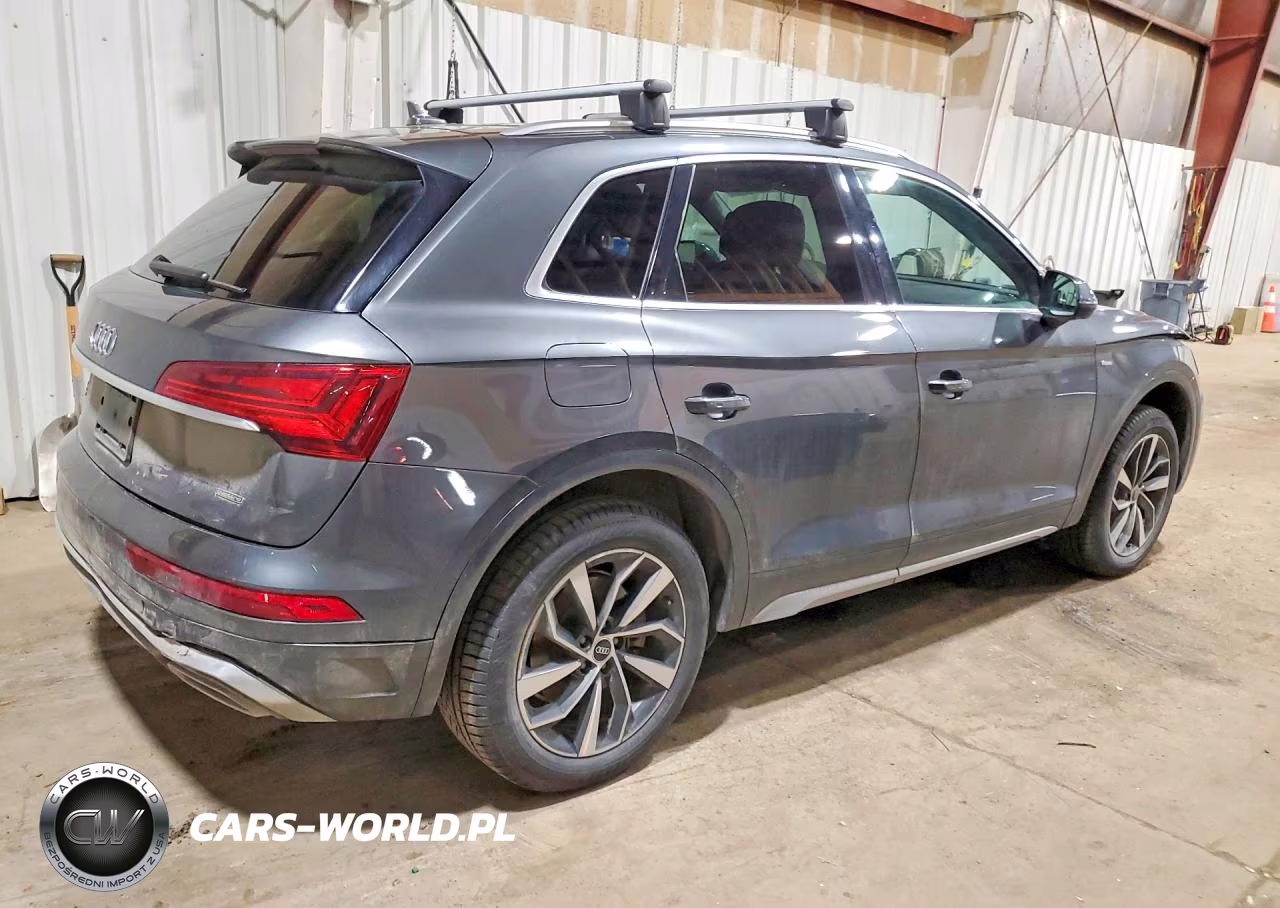 2022 Audi Q5 Premium 45 VIN:WA1GAAFY5N2017378 - 3