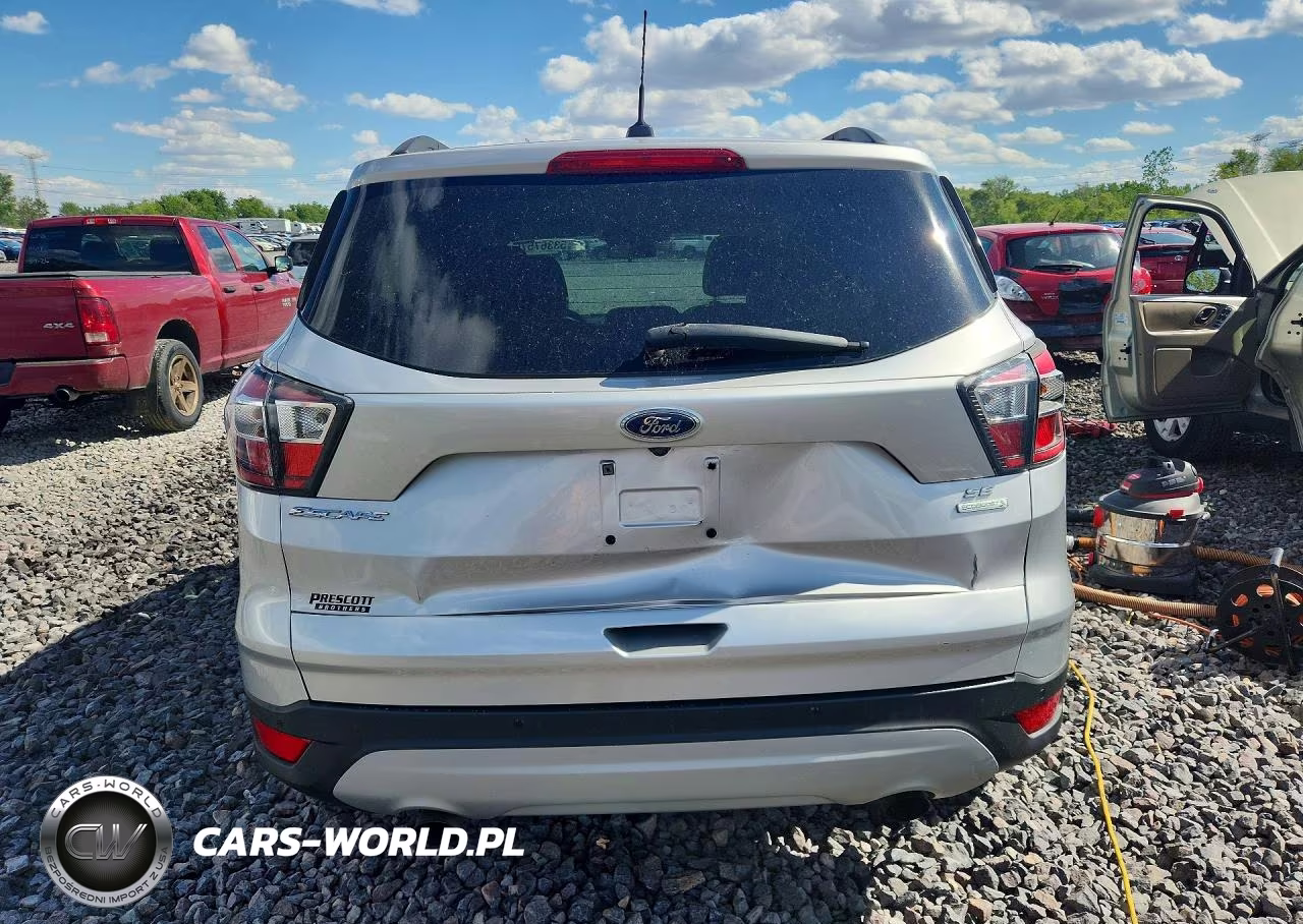 2017 Ford Escape Se VIN:1FMCU0GD1HUA12376 - 6