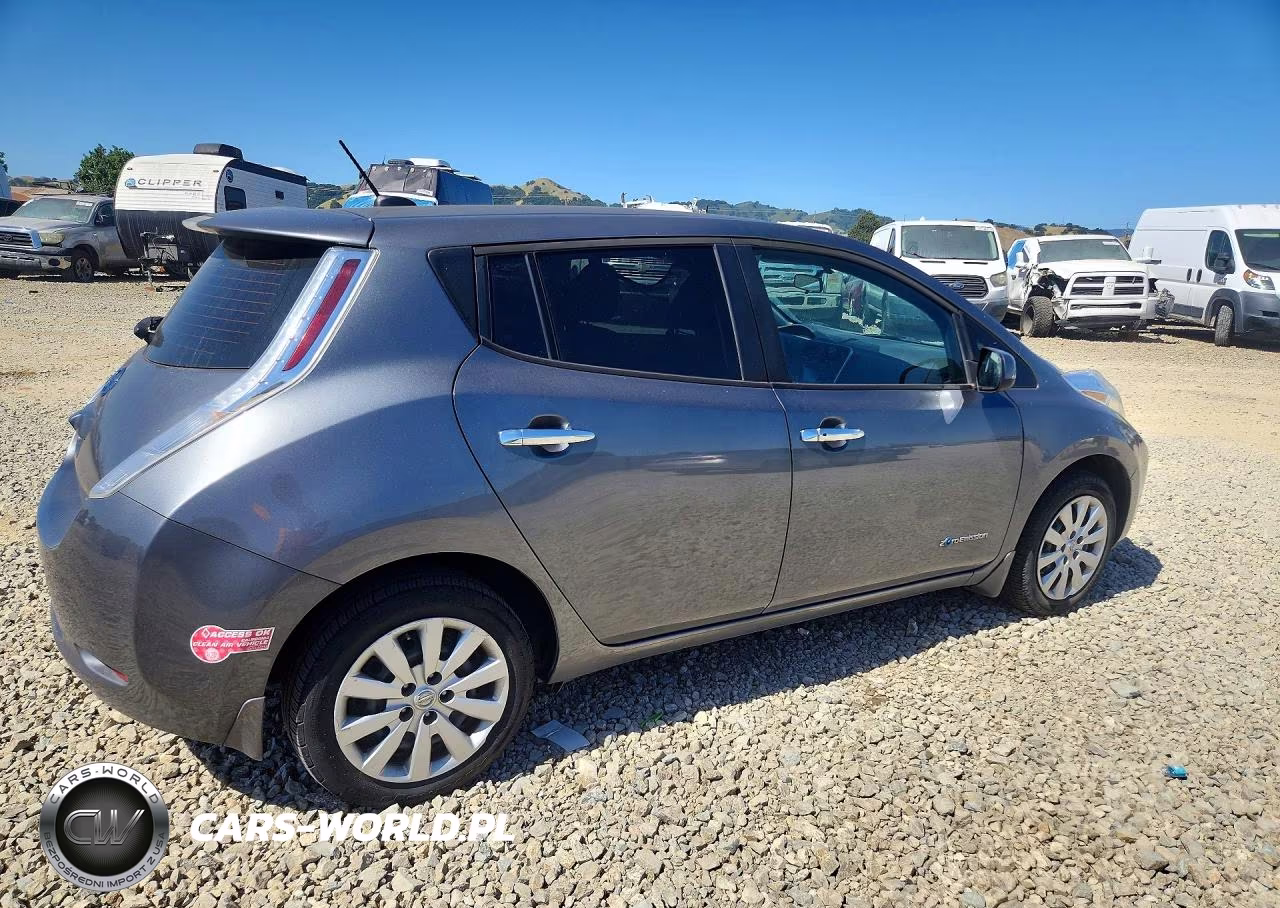 2016 Nissan Leaf S VIN:1N4AZ0CP3GC307373 - 3