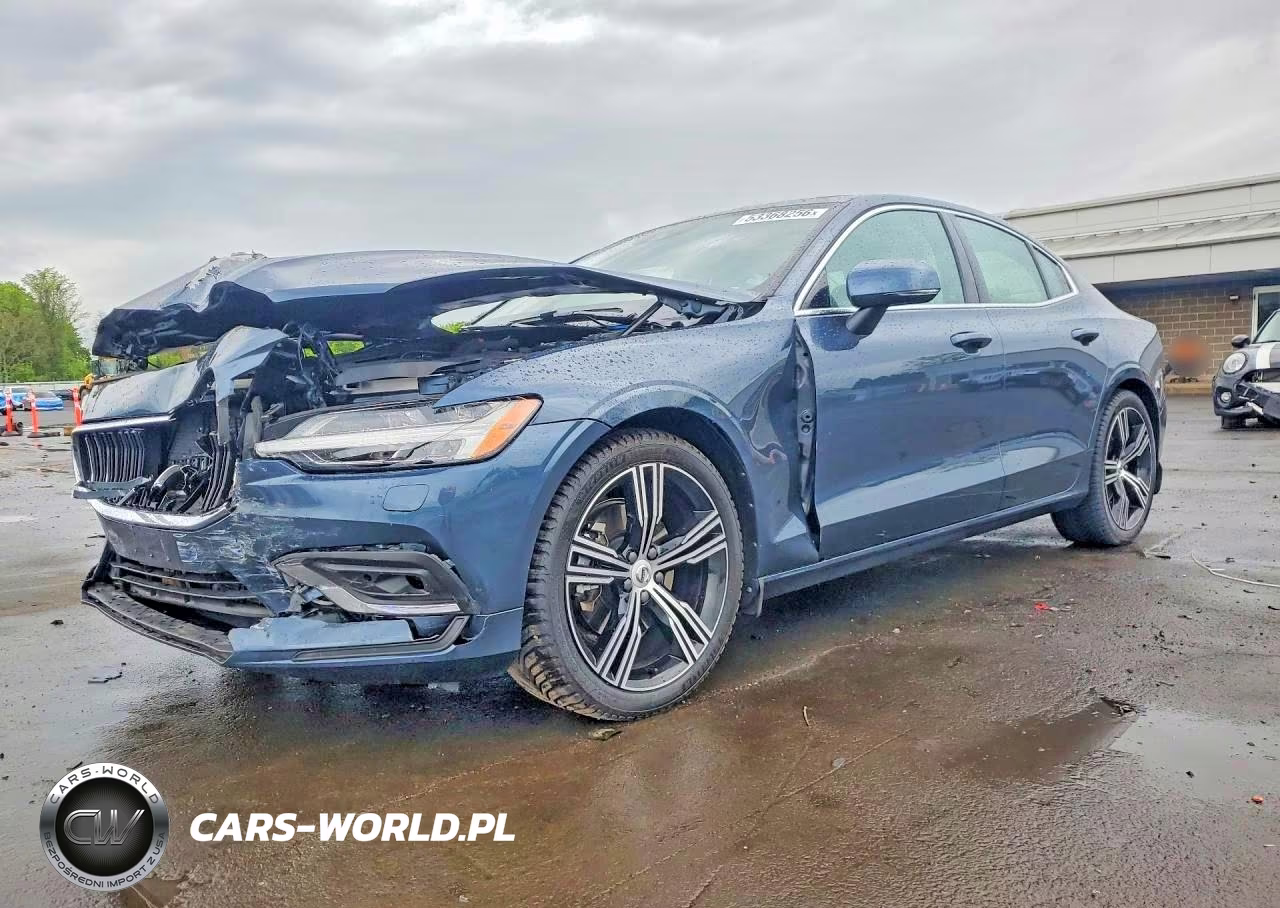2022 Volvo S60 B5 Inscription – zdjęcie 1 z 12