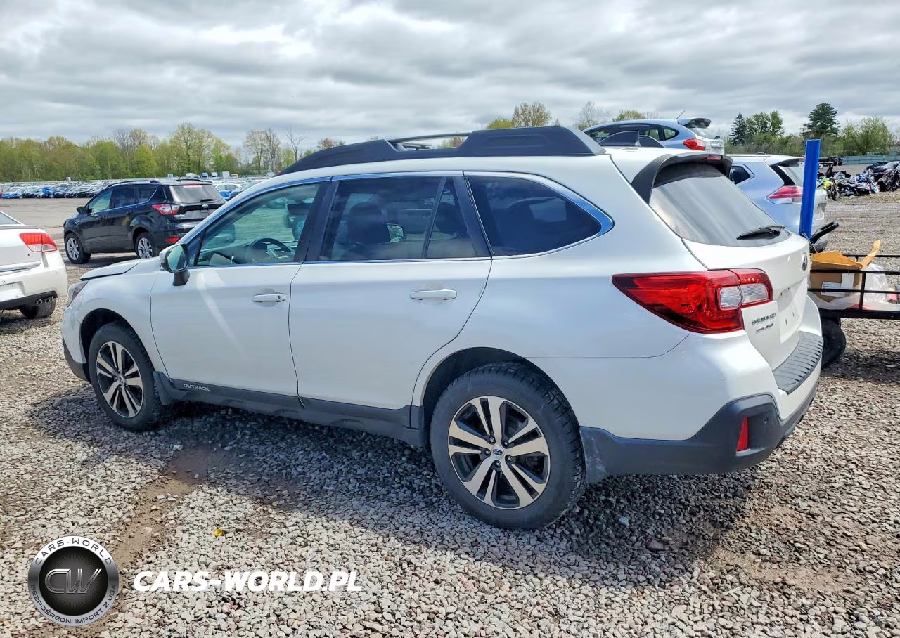 2018 Subaru Outback 3.6R Limited VIN:4S4BSENC9J3274277 - 2
