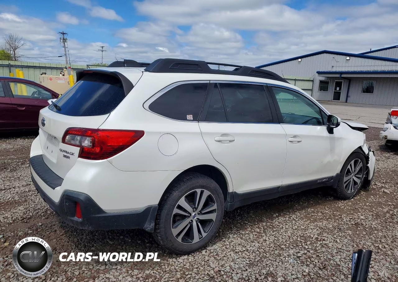 2018 Subaru Outback 3.6R Limited VIN:4S4BSENC9J3274277 - 3