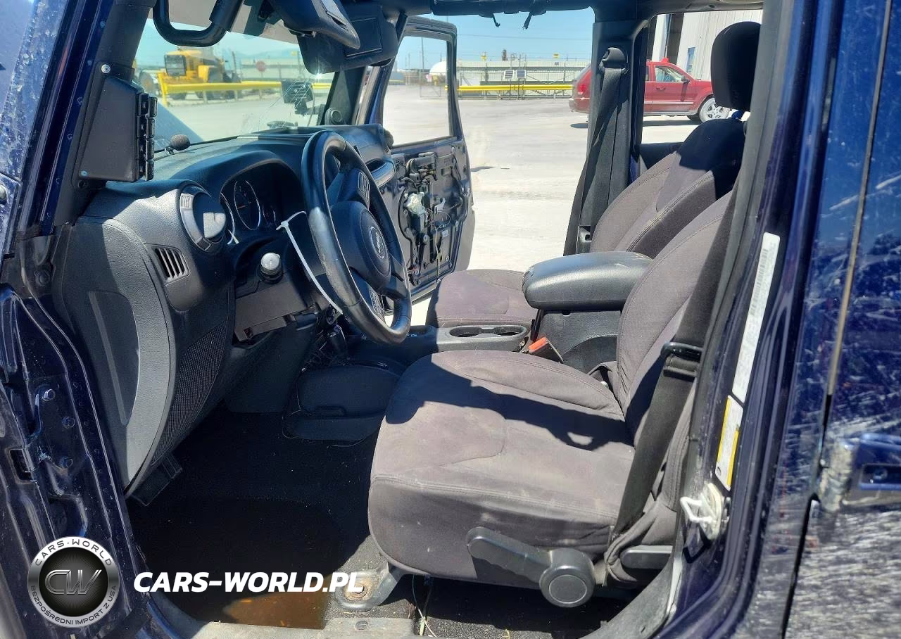 2013 Jeep Wrangler Unlimited Sport VIN:1C4BJWDG1DL513648 - 7
