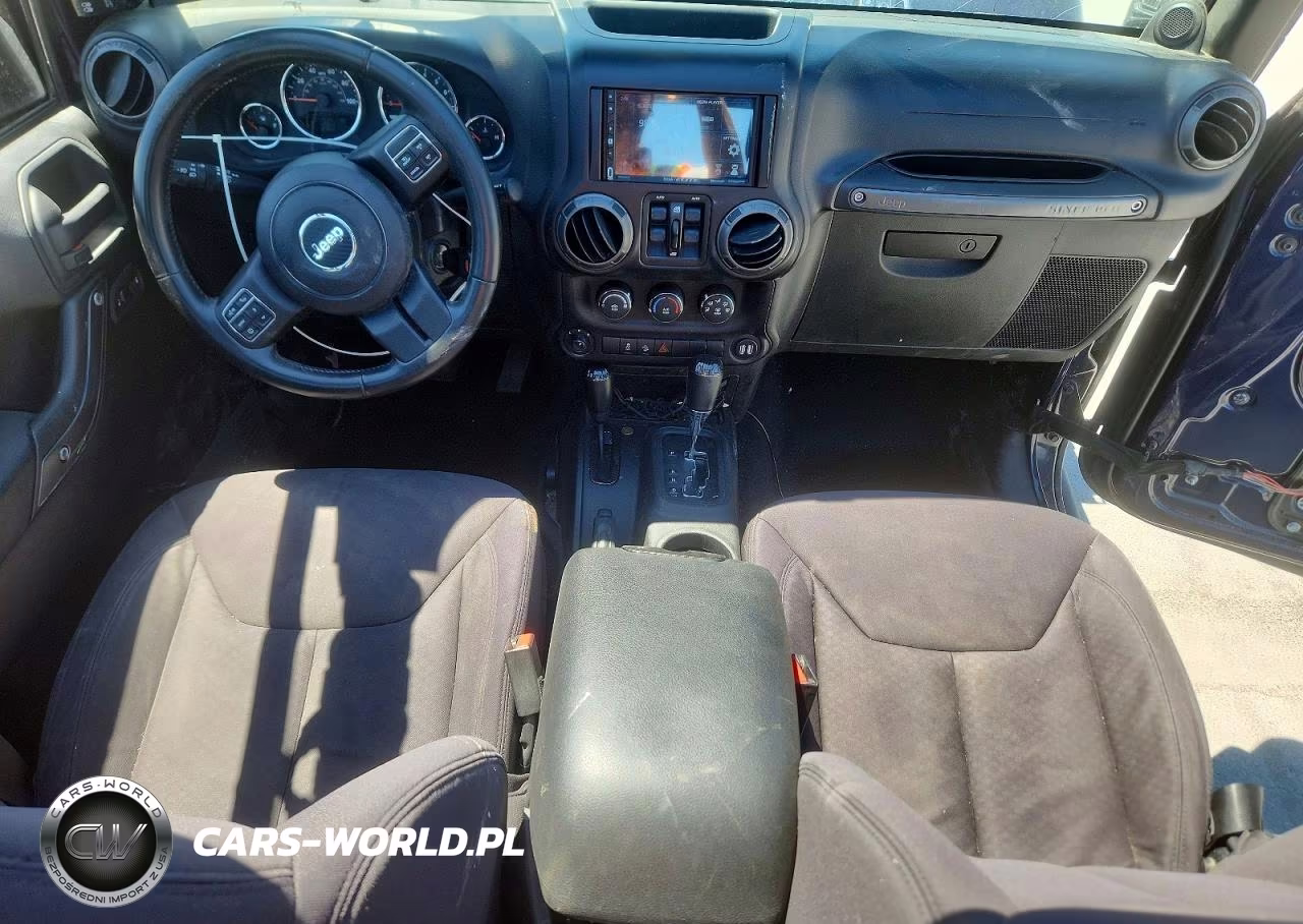 2013 Jeep Wrangler Unlimited Sport VIN:1C4BJWDG1DL513648 - 8
