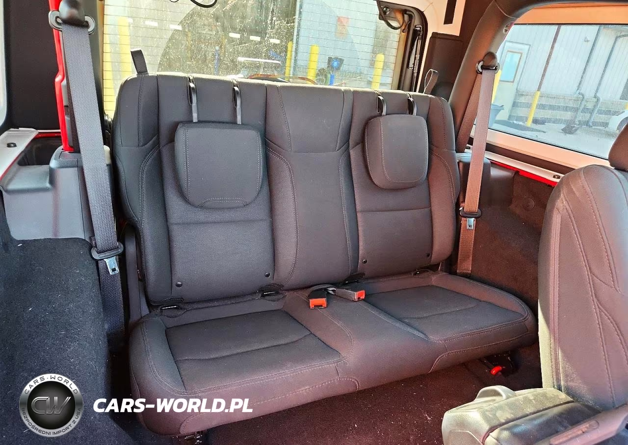 2020 Jeep Wrangler Sport VIN:1C4GJXAN2LW203214 - 10
