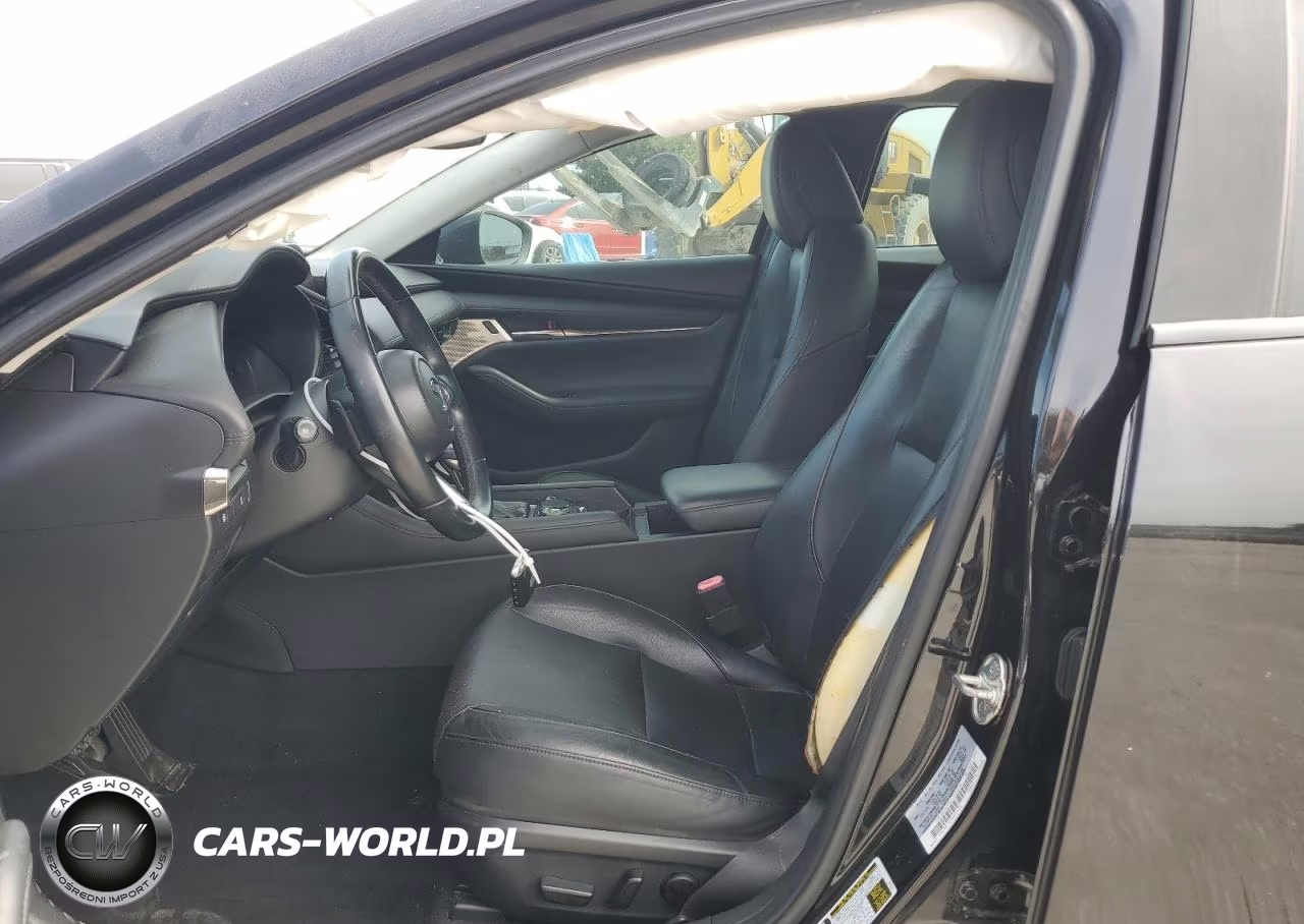 2020 Mazda 3 Premium VIN:JM1BPAEMXL1168636 - 7