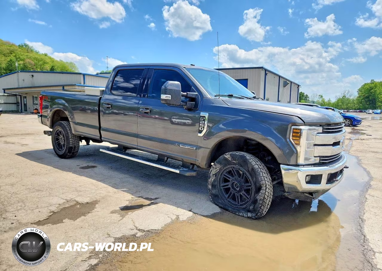 2018 Ford F250 Super Duty VIN:1FT7W2BT2JEB88816 - 4
