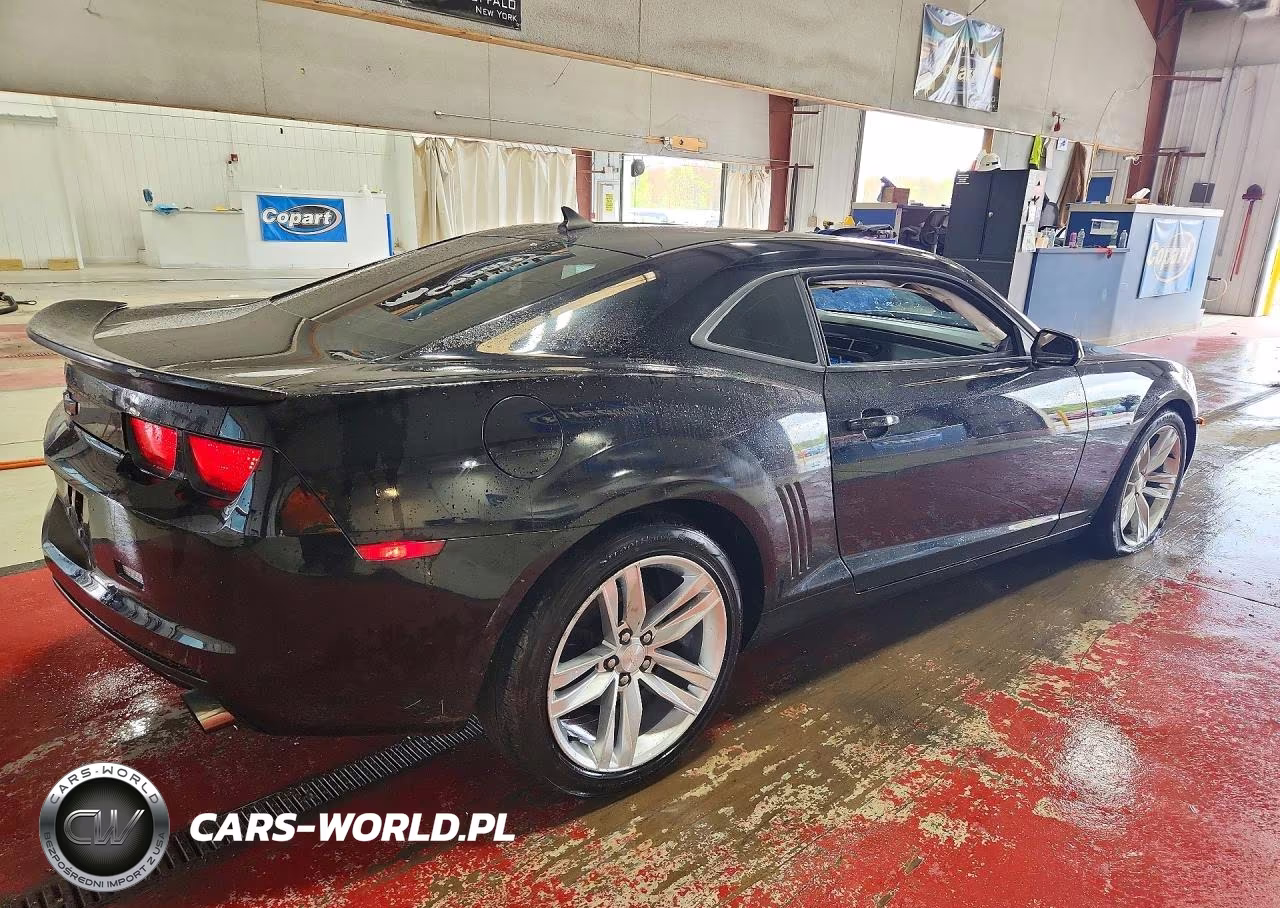 2010 Chevrolet Camaro Ls VIN:2G1FA1EV6A9168923 - 3