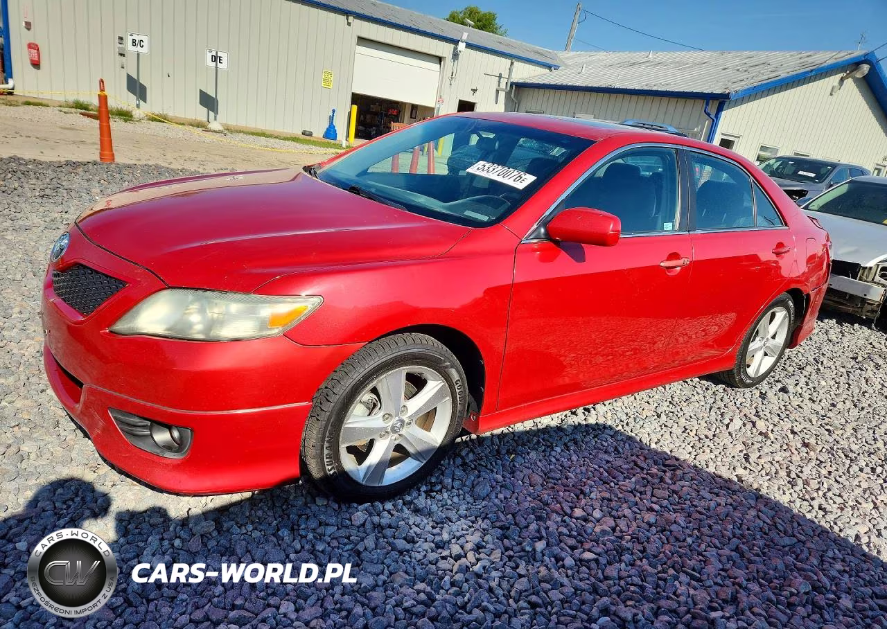 2010 Toyota Camry Se – zdjęcie 1 z 13
