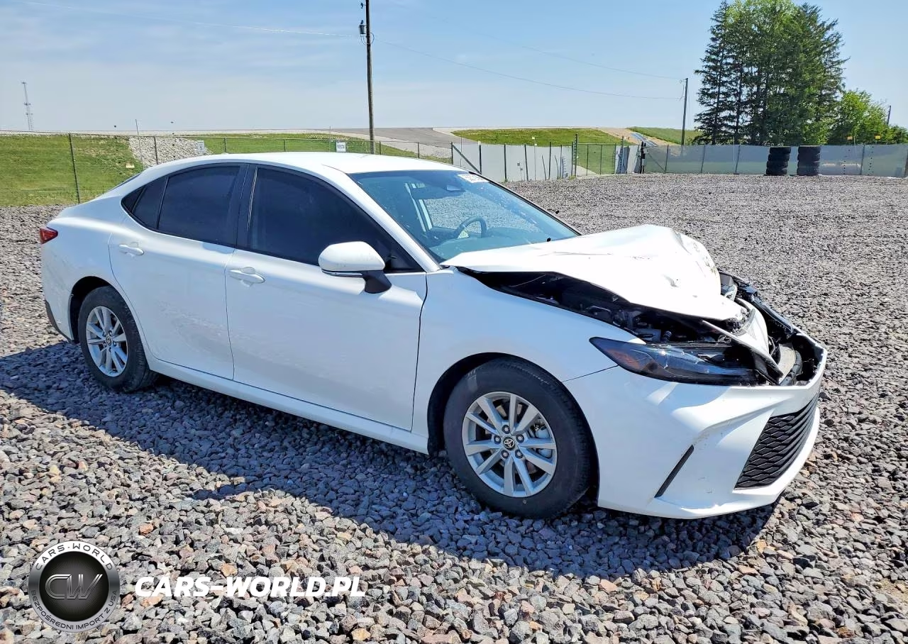 2025 Toyota Camry Le VIN:4T1DAACKXSU649541 - 4