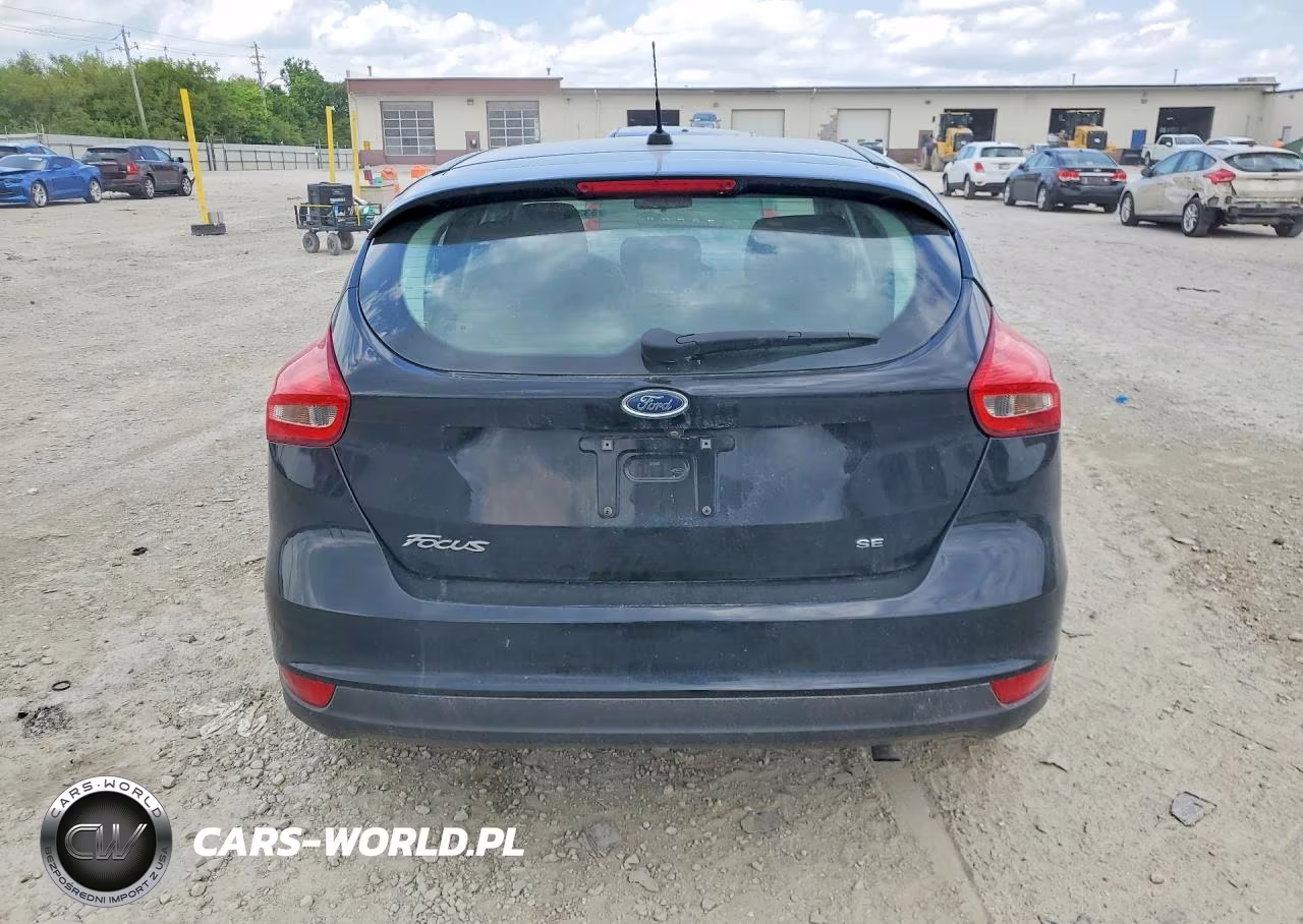 2018 Ford Focus Se VIN:1FADP3K2XJL288564 - 6