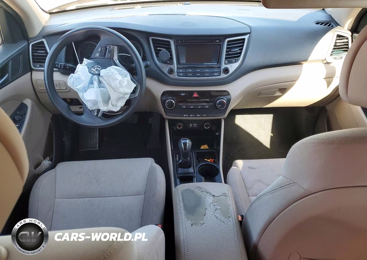 2017 Hyundai Tucson Se VIN:KM8J33A43HU400987 - 8