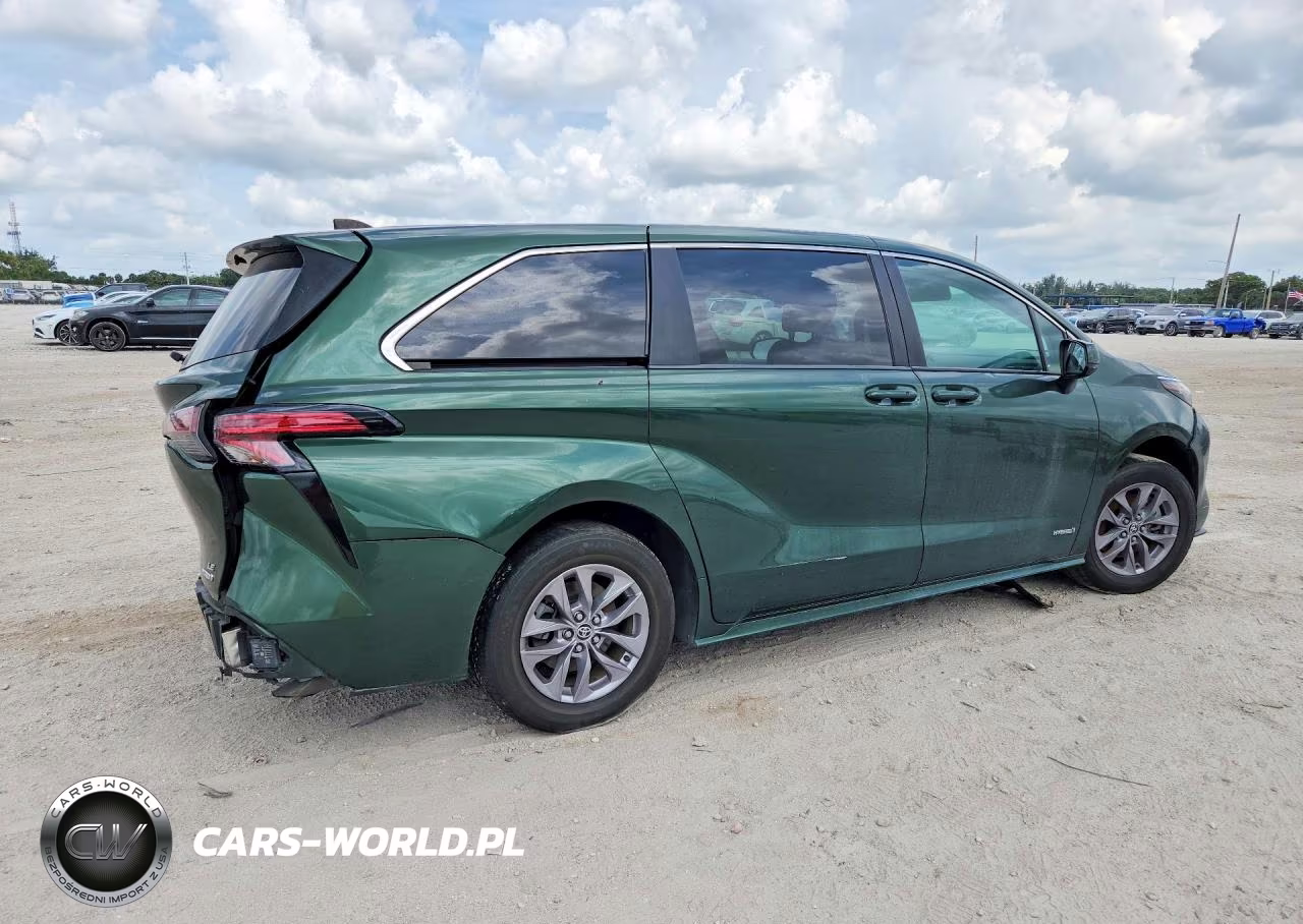 2021 Toyota Sienna Le VIN:5TDKRKECXMS001401 - 3