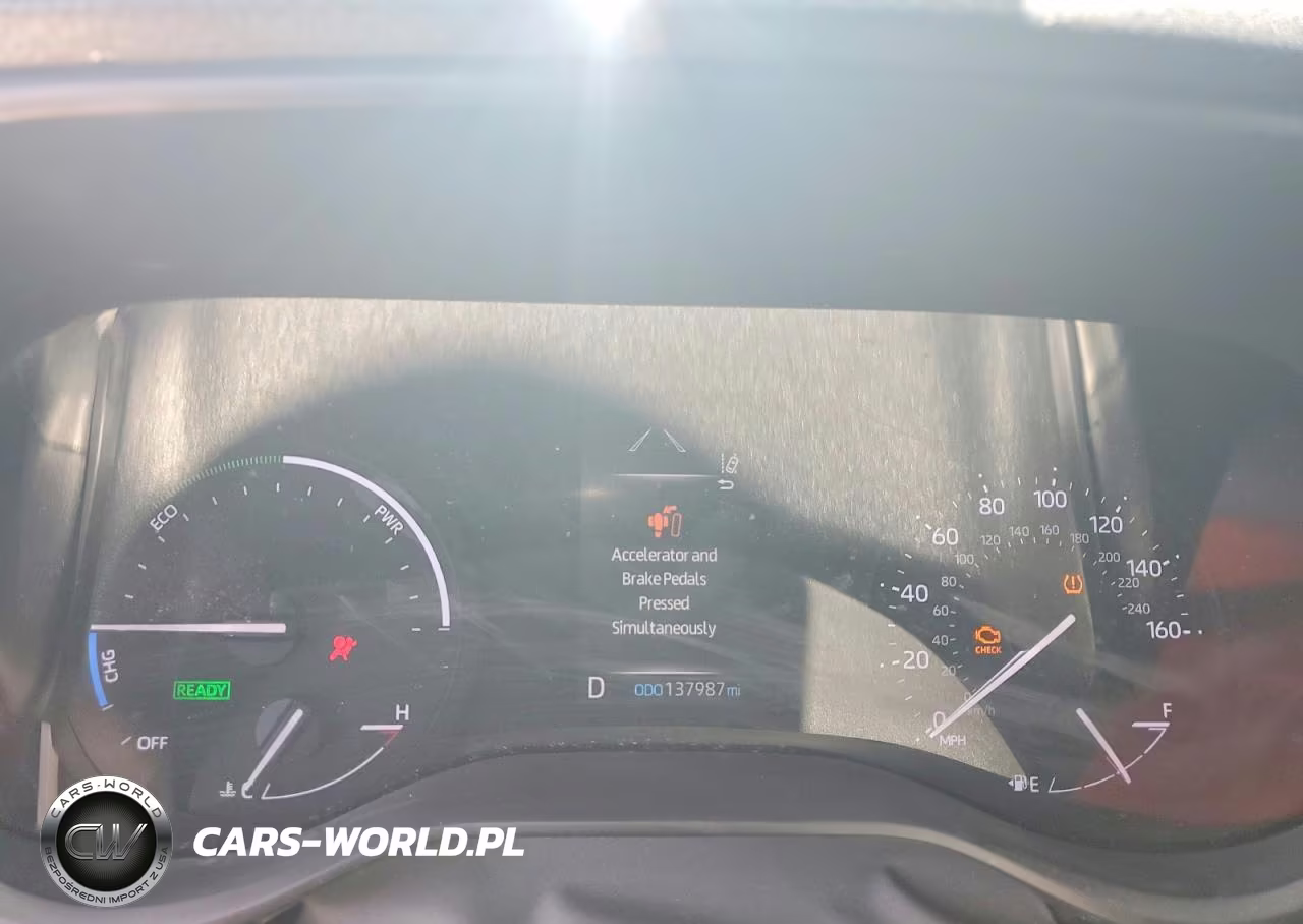2021 Toyota Sienna Le VIN:5TDKRKECXMS001401 - 9